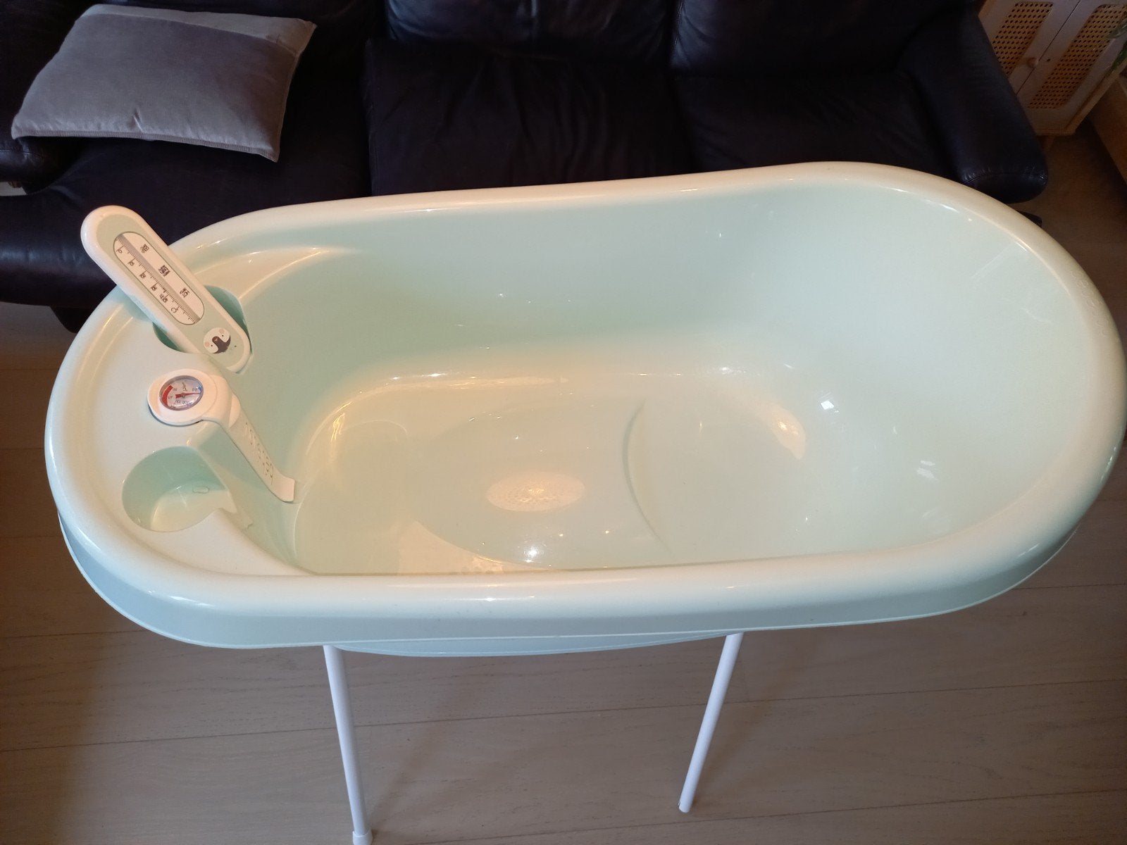 Bébé-Jou babybadje met standaard, Kinderen en Baby's, Badjes en Verzorging, Ophalen, Gebruikt, Badje, Bébé-jou