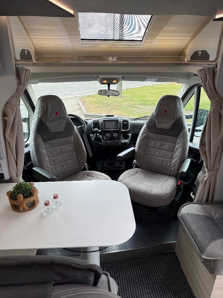Ilusion XMK 740 | Twinbedden + Hefbed, Caravans en Kamperen, Caméra de recul, Fiat, Elektrische ramen, Bedrijf