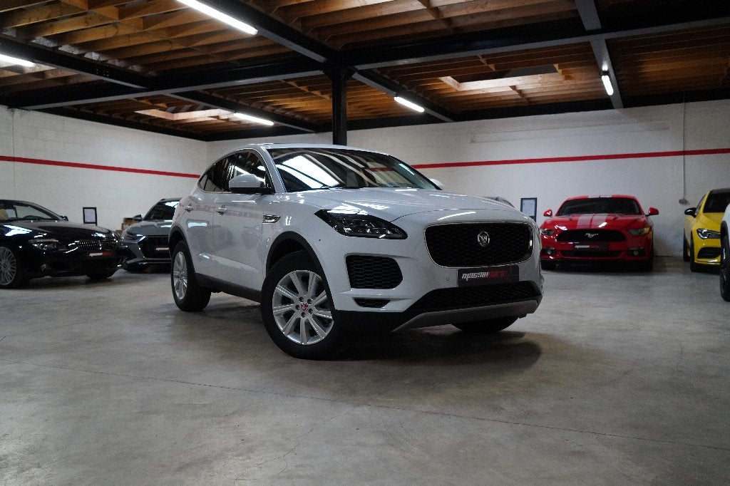 Prachtige Jaguar E-Pace 150D AWD, Autos, Jaguar, Cuir, 1800 kg, Entreprise, Entretenue par le concessionnaire