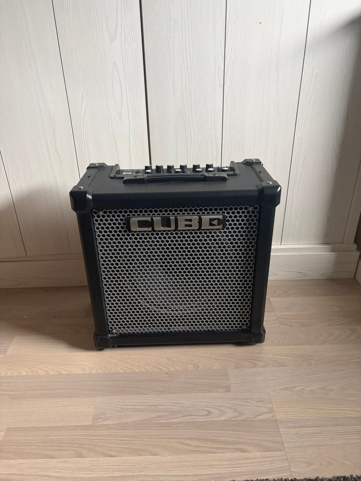 Roland Cube 40-GX, Muziek en Instrumenten, Versterkers | Bas en Gitaar, Ophalen of Verzenden, Zo goed als nieuw