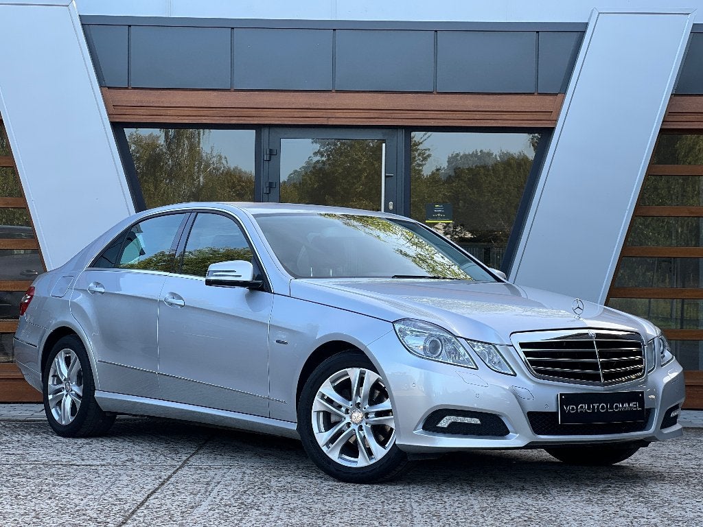 Mercedes E200 Avangarde - AMG/ AUTOMAAT/ 67000KM/ GARANTIE, Autos, 100 kW, Argent ou Gris, Achat, 4 portes