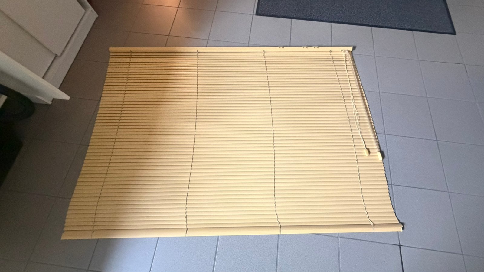 Jaloezie zacht geel , 2 stuks ,174 cm x 122 cm, Maison & Meubles, Ameublement | Rideaux & Stores à lamelles, Raccourcissable, Jaune