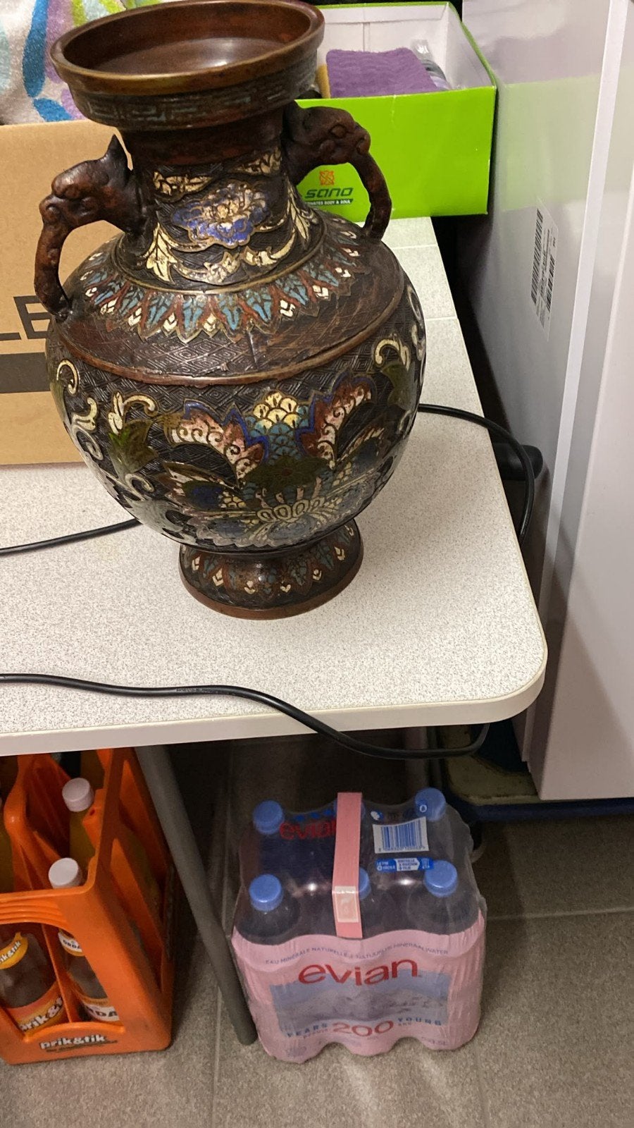 2 chinese vazen met kenteken, Antiek en Kunst, Ophalen