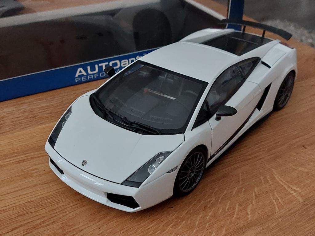 Autoart 74585 1/18 Lamborghini Gallardo Superleggera blanche, Enlèvement ou Envoi, Comme neuf, Voiture, Autoart