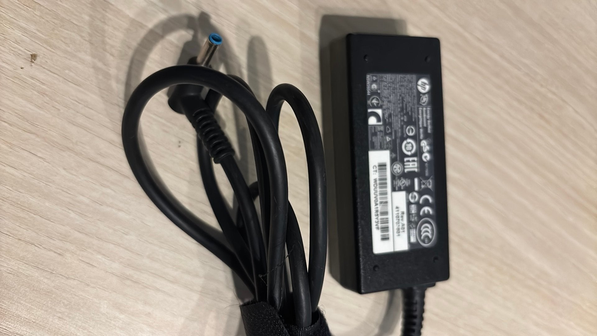HP HSTTNN-LA40 oplader, Ophalen of Verzenden, Zo goed als nieuw, HP