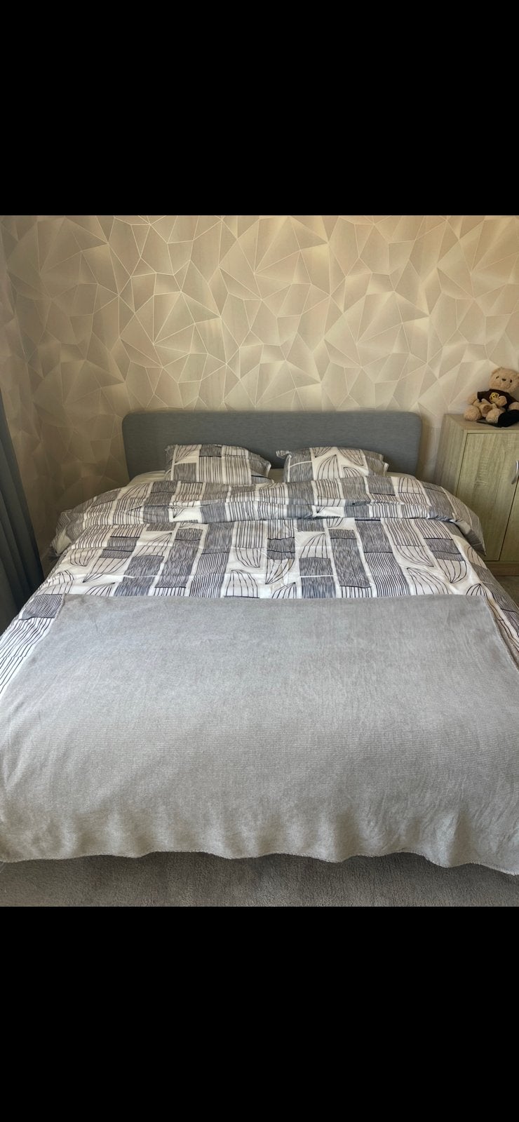 Lit + matelas / bed + mattress, Huis en Inrichting, Ophalen of Verzenden, Zo goed als nieuw