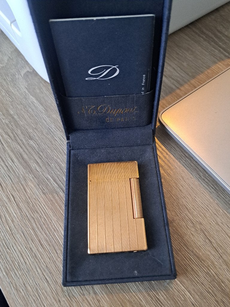 S.T. Dupont briquet lire annonce, Enlèvement