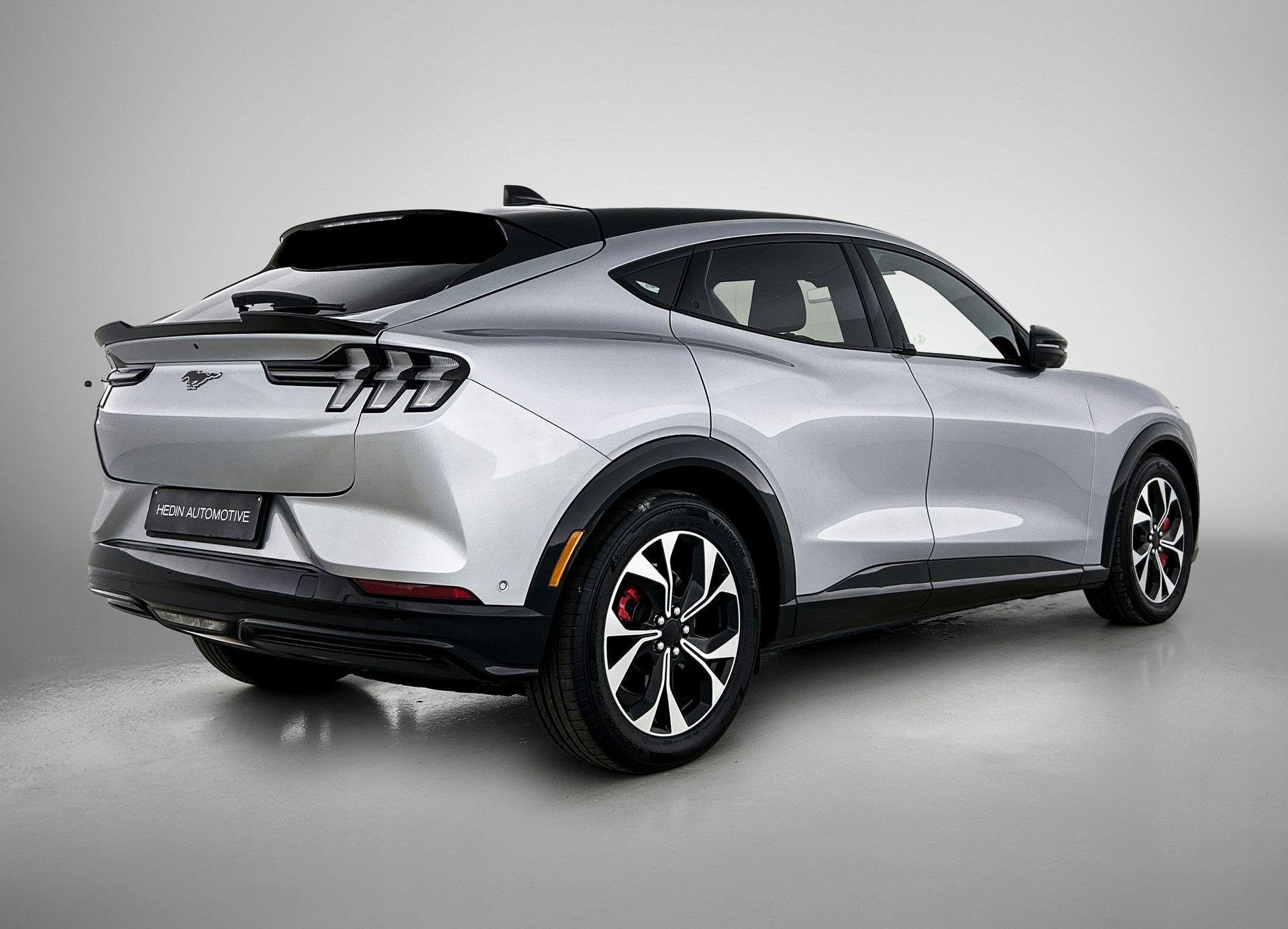 Ford Mustang Mach-E Extended Range Premium AWD | Panoramisch, Auto's, Automaat, Stof, Euro 6, 272 kW