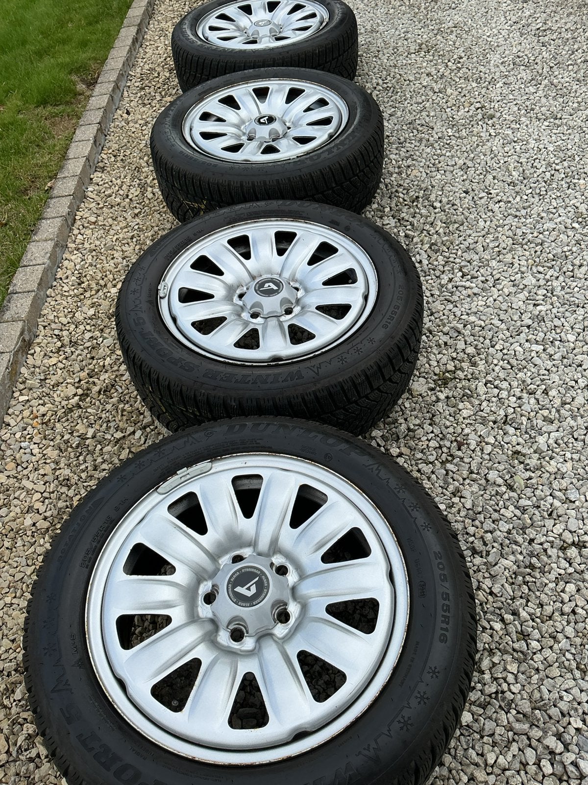 4 roues Dunlop et pneus d'hiver pour Hyundai, Kia, Mazda,..., Pneus et Jantes, Pneus hiver, 16 pouces, Véhicule de tourisme