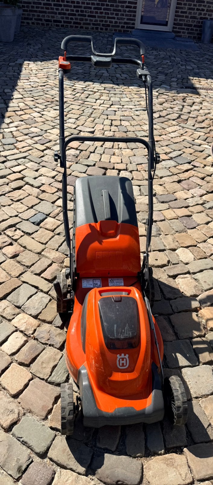 Husqvarna Accu Grasmaaier – Zeer nette staat, Enlèvement, Comme neuf, Bac de ramassage