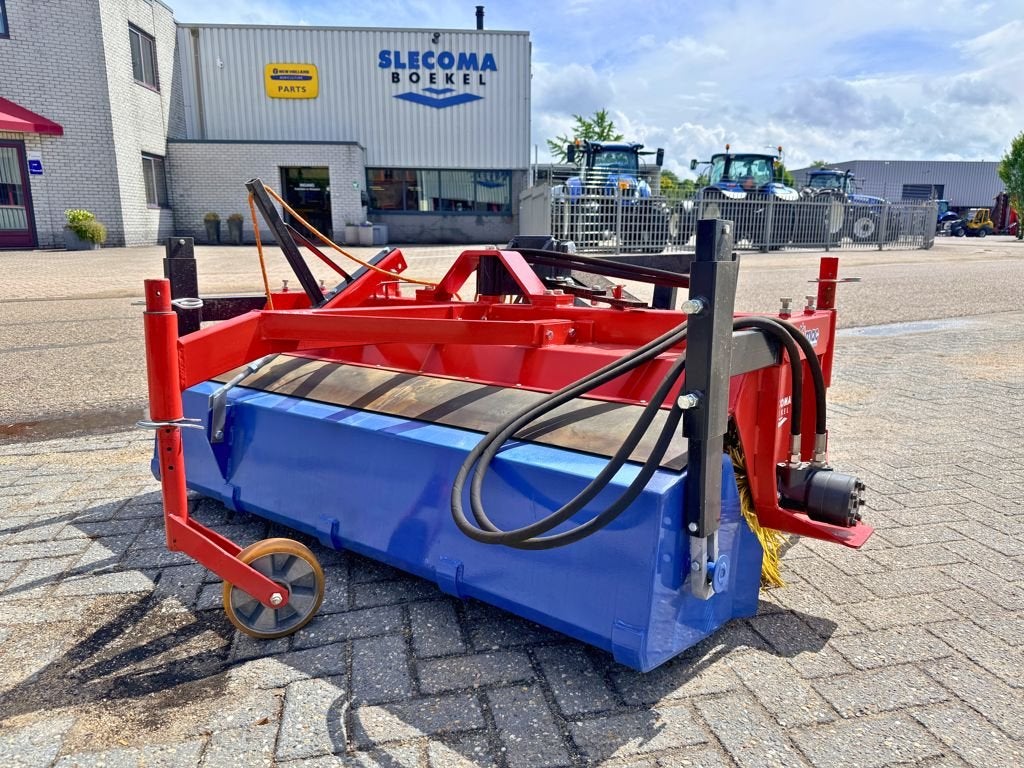 Qmac 150 Veegmachine met Opvangbak, Zakelijke goederen
