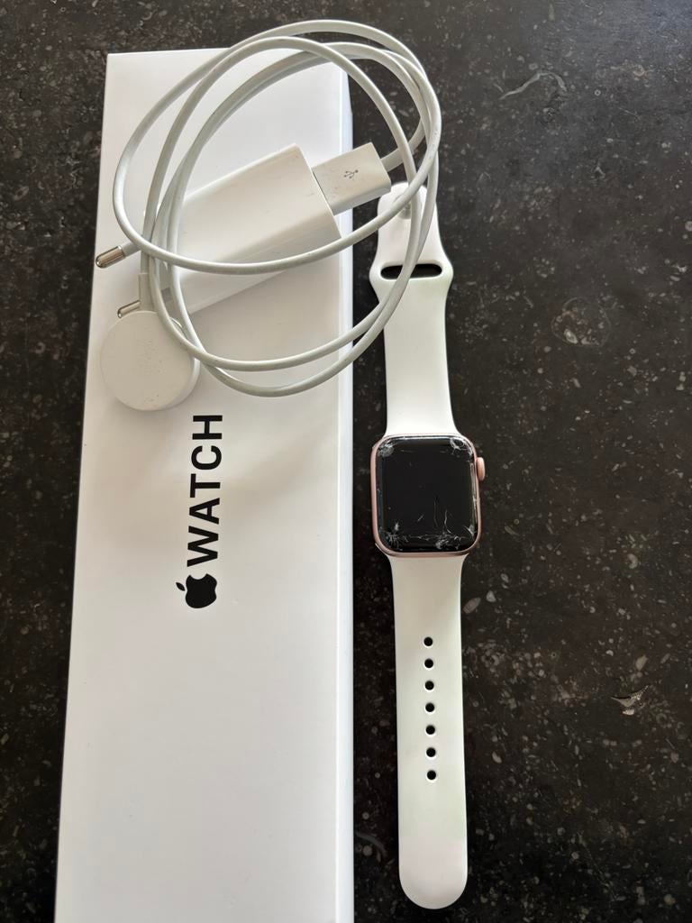 Apple Iwatch SE 40mm rosegold, Enlèvement, Utilisé, Rose, IOS