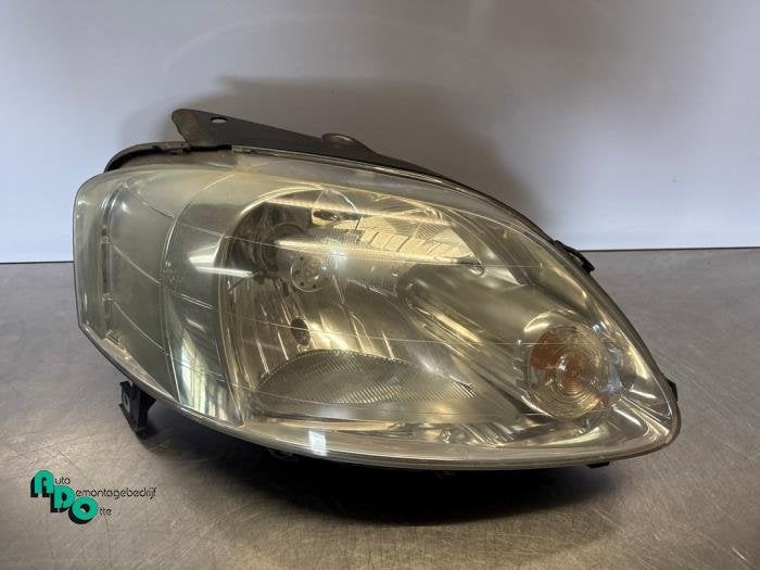 Koplamp rechts van een Volkswagen Fox (Fox 05-), Gebruikt, -, Volkswagen, -