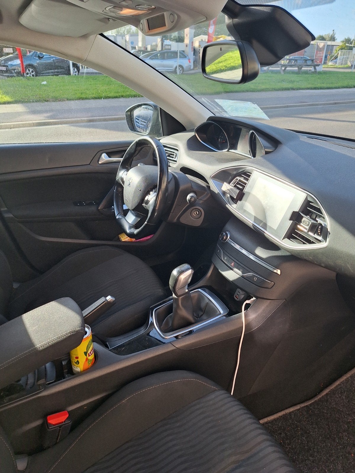 Peugeot 308, Vacatures