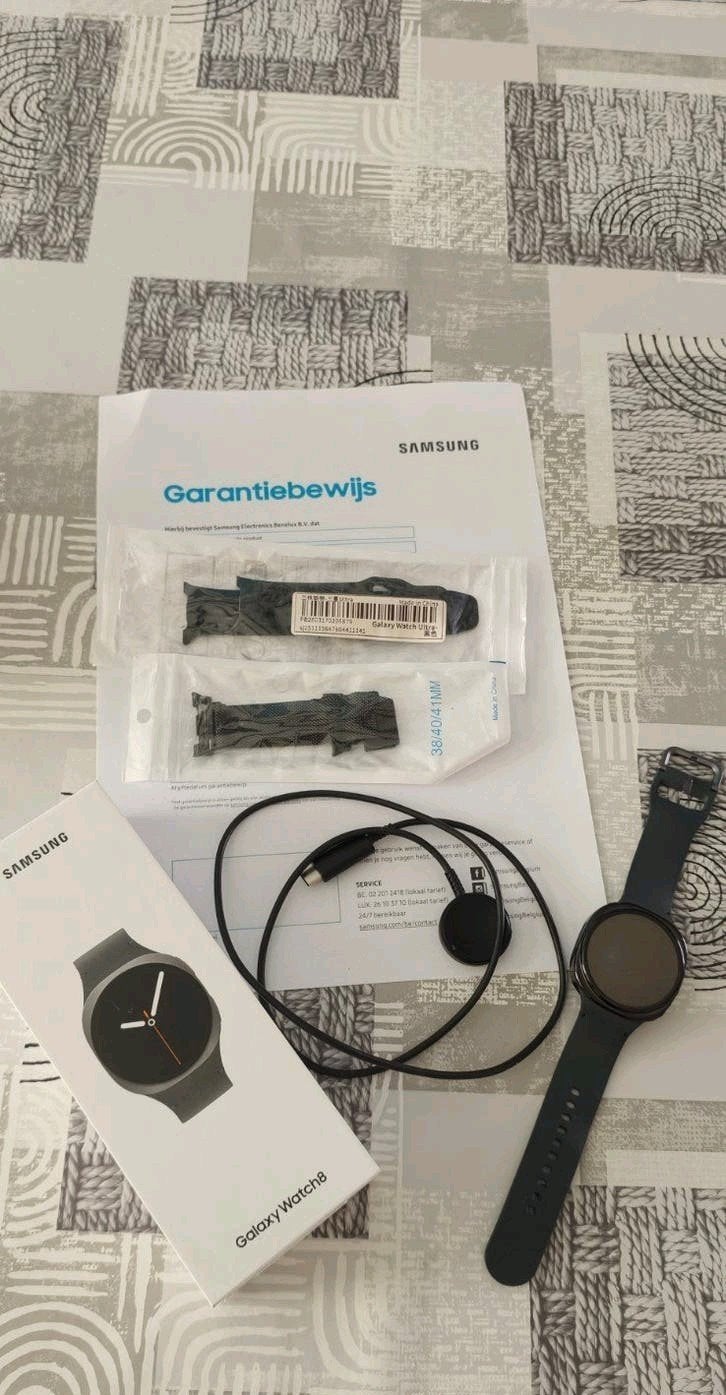 Galaxy Watch 8 40mm, Ophalen, Zwart, Zo goed als nieuw, Samsung Galaxy watch8 (40mm)