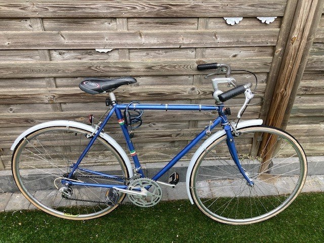 Sportieve stadsfiets WS 28 inch, Fietsen en Brommers, 28 inch, 53 tot 56 cm, 10 tot 15 versnellingen, Velgrem
