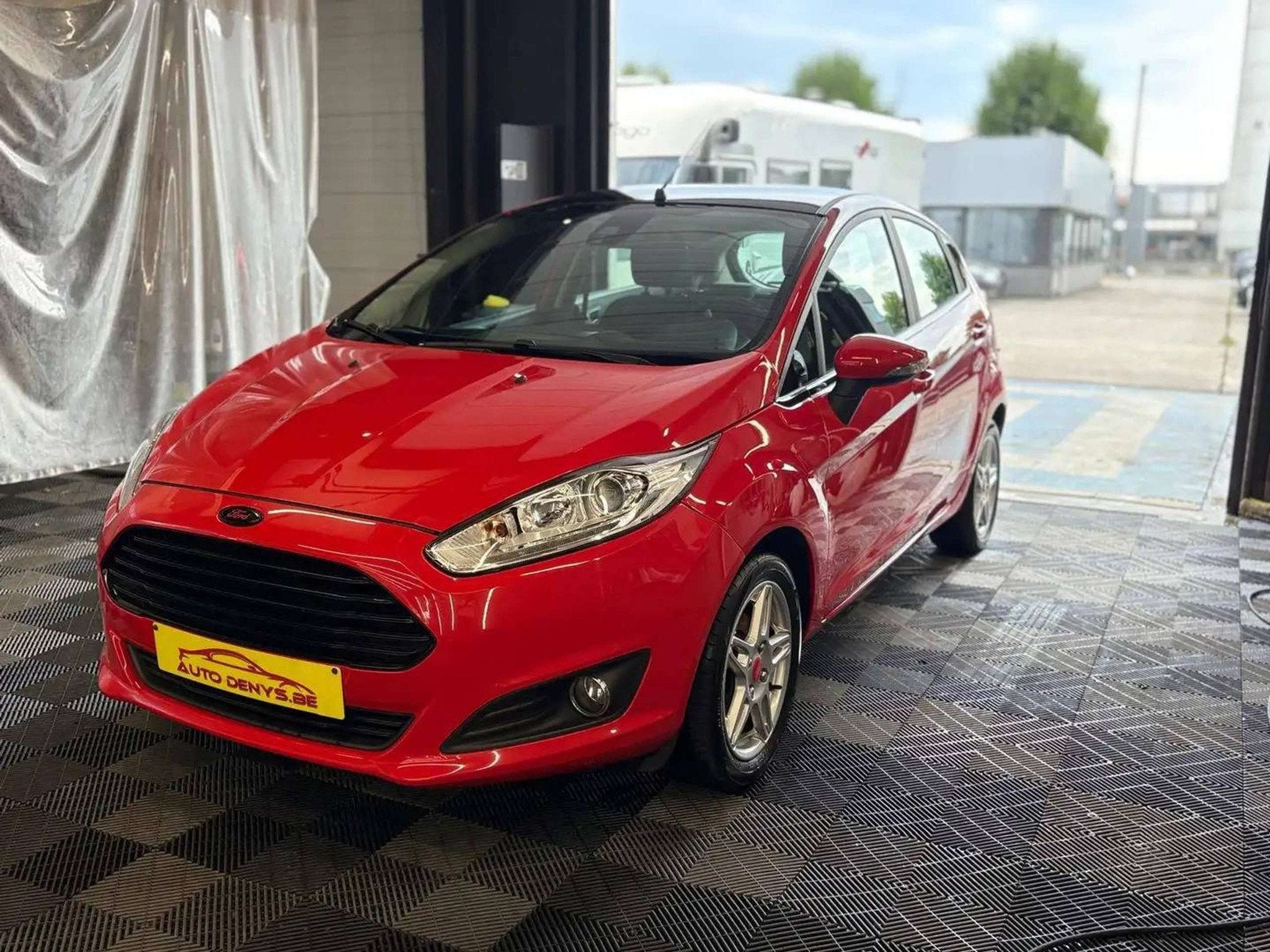 Ford Fiesta 1.5 Tdci sport bj. 2016, Autos, Rouge, Euro 5, Achat, 74 ch