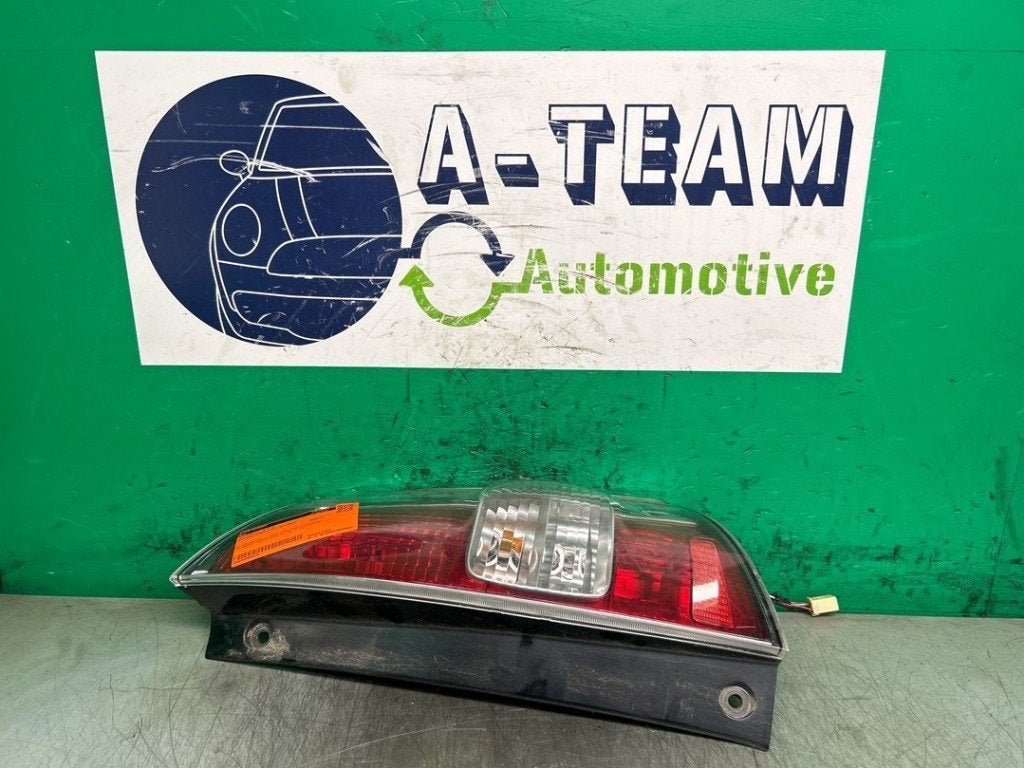 FEU ARRIÈRE DROIT Daihatsu Sirion 2 (M3) (01-2005/06-2013), Daihatsu, Info@daihatsu.de, Ef D Teile Und Service GmbH, Cannstatter Straße 46
70190  Stuttgart, DE