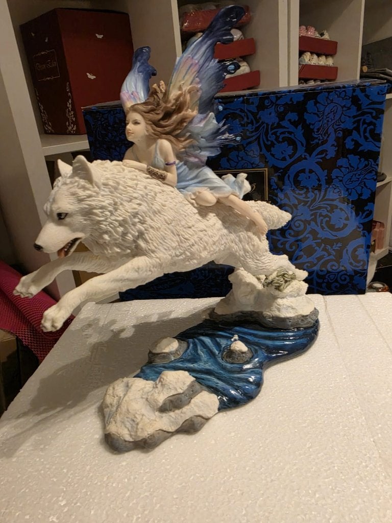 Nemesis Now "Free Spirit" figuur 23,5cm, Ophalen of Verzenden, Zo goed als nieuw, Fantasy