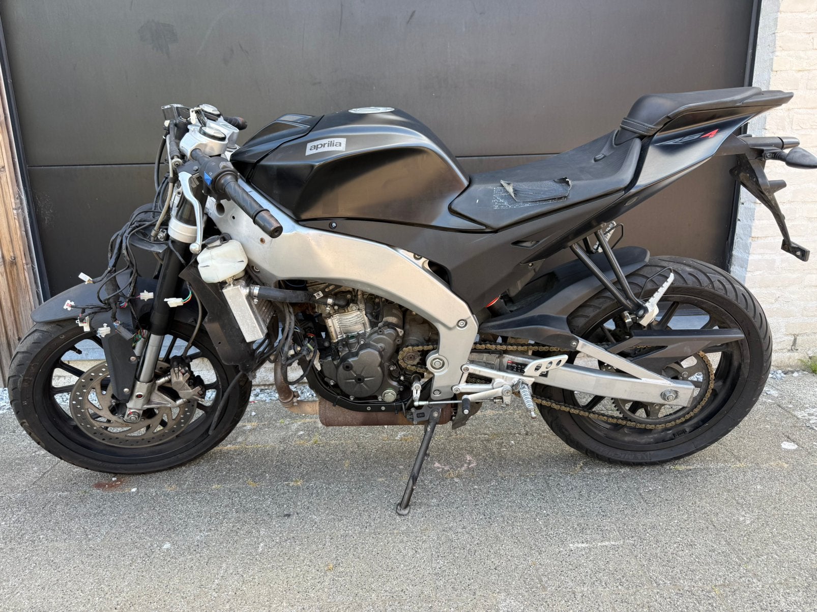 Aprilia rs4 125cc 11kw voor  opmaak of onderdelen, Fietsen en Brommers, Brommers | Derbi, Zo goed als nieuw, Ophalen