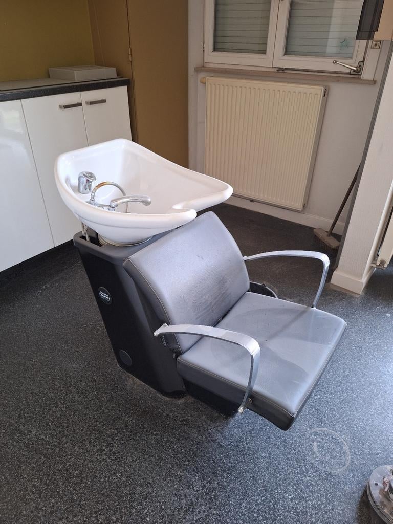 Wasstoel Kapsalon Kontich, Ophalen
