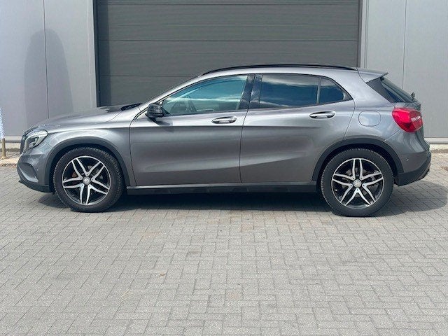 Mercedes-Benz GLA benzine automaat full history, Auto's, 4 cilinders, Bedrijf, 5 zetels, 5 deurs
