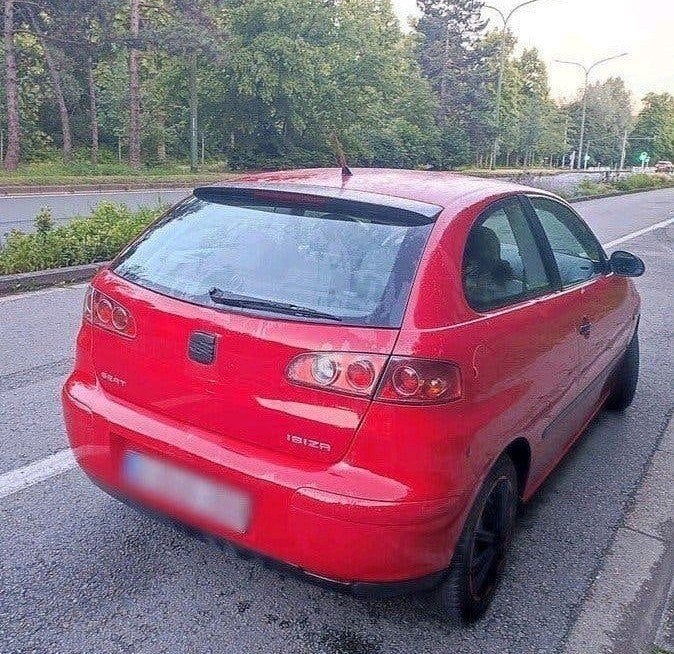 Seat Ibiza 1.4 essence, LEZ 2030, manuelle, Rouge, Achat, 5 places, Particulier