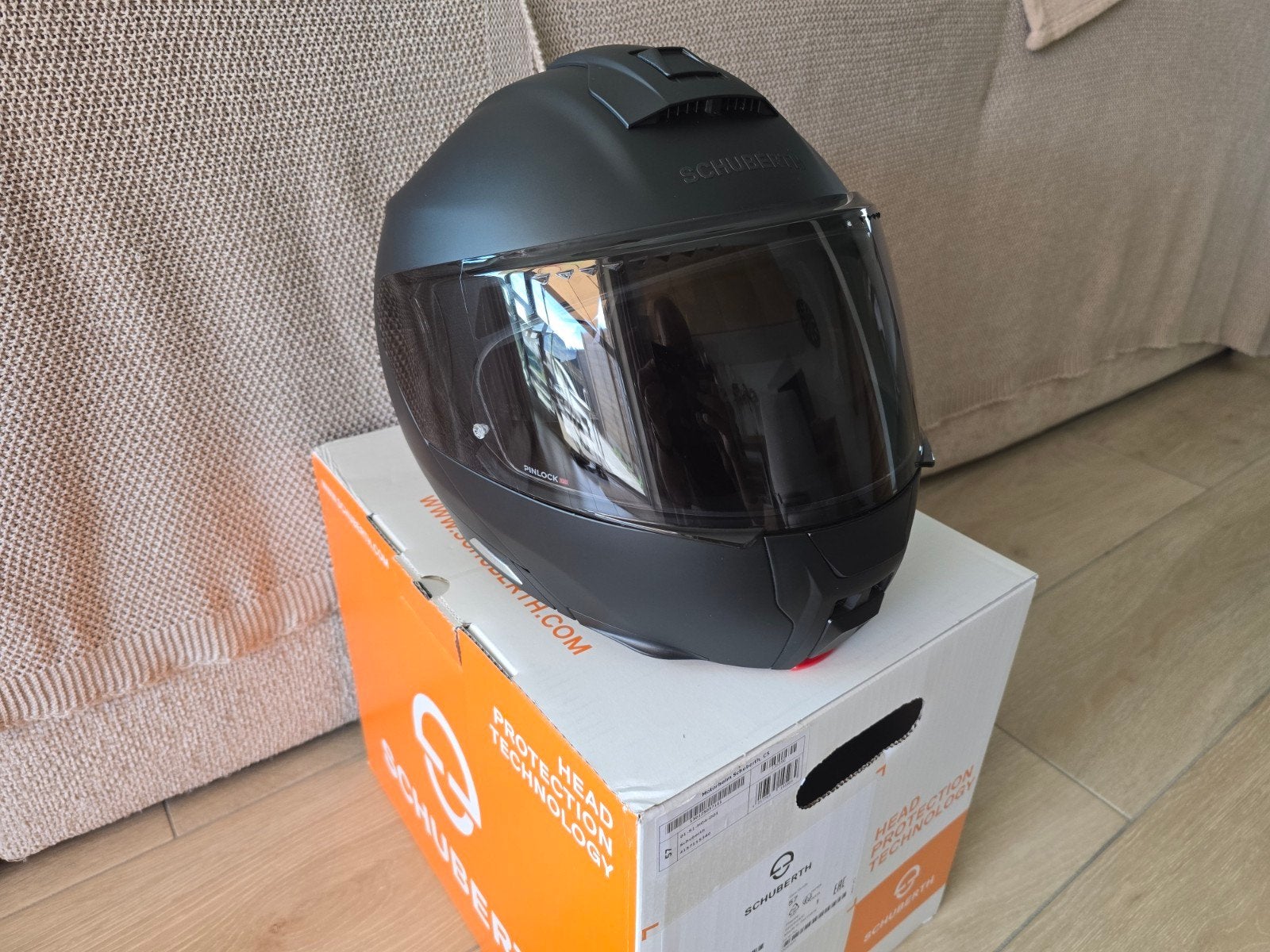 Schuberth C5 M + Sena SC2 + Donker vizier + dunne wangkussen, Overige merken, M, Systeemhelm, Ophalen of Verzenden
