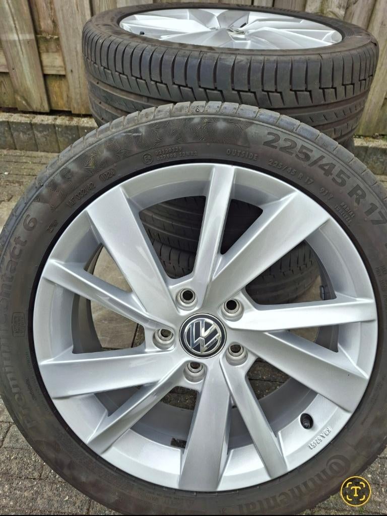 17 inch golf 5 6 7 r-line gti gte caddy seat skoda 5x112, Auto-onderdelen, Banden en Velgen, Banden en Velgen, Zomerbanden, 17 inch