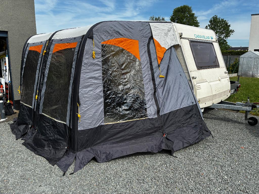 Caravan Caravelair -750kg, Caravans en Kamperen, Caravans, Particulier, tot en met 3, 500 - 750 kg, Caravelair, Dwarsbed, Disselslot