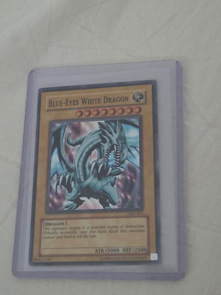 First edition blue eyes white dragon, Hobby en Vrije tijd, Verzamelkaartspellen | Yu-gi-Oh!, Ophalen