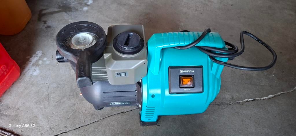 Hydrophore / pompe à eau Gardena 3500/4E comme neuve, Jardin & Terrasse, Pompes à eau, Comme neuf, Électrique, Pompe pour citernes d'eau de pluie