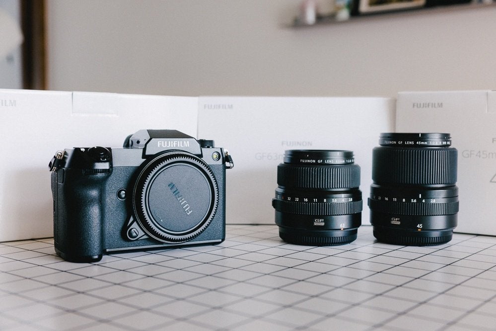 Fujifilm GFX 50S II + GF 45mm f/2.8 + GF 63mm f/2.8, TV, Hi-fi & Vidéo, Appareils photo numériques, Enlèvement, Utilisé, 51 Mégapixel
