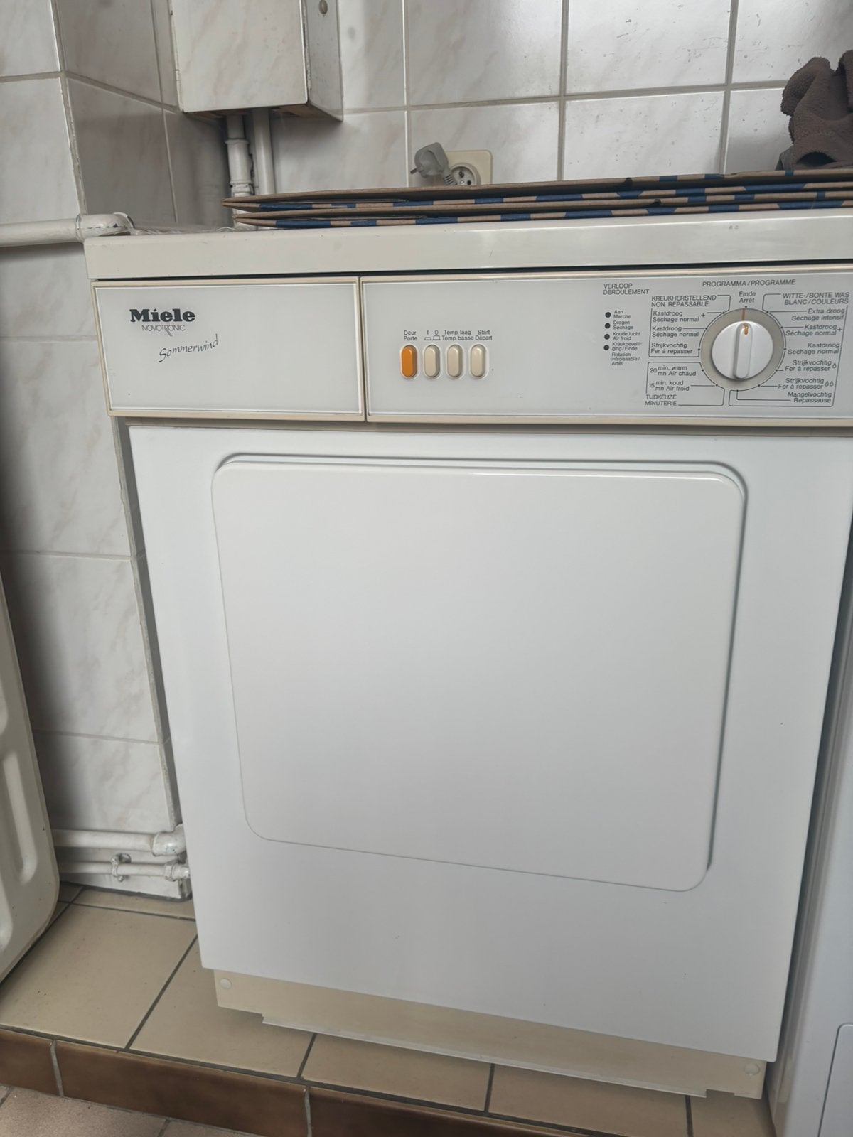 Droogkast miele, 6 tot 8 kg, Ophalen, Gebruikt, Luchtafvoer