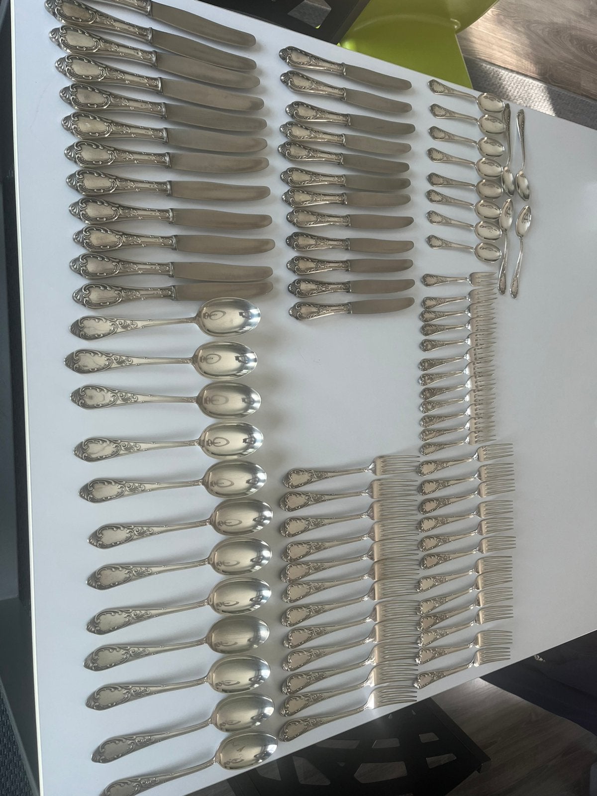 Service Solignen Silber 100 84 pièces Rococo, Set de couverts, Enlèvement ou Envoi, Utilisé, Autres types