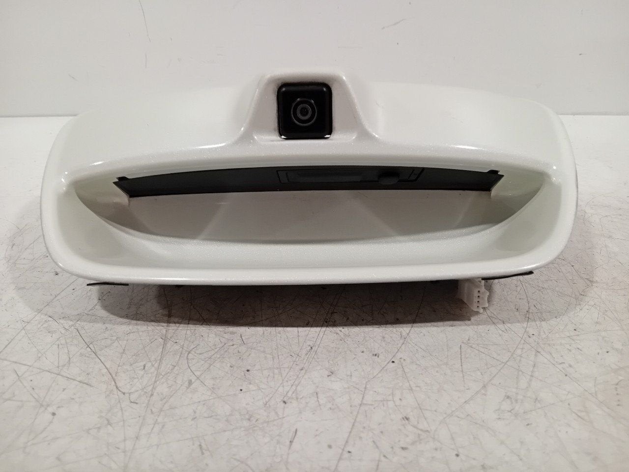 Achterklep ontgrendeling Nissan Leaf, Onderdelen@venauto.nl, Van der Ven Autorecycling B.V., Gebruikt, Ettenseweg 76, 4706 PB Roosendaal, The Netherlands