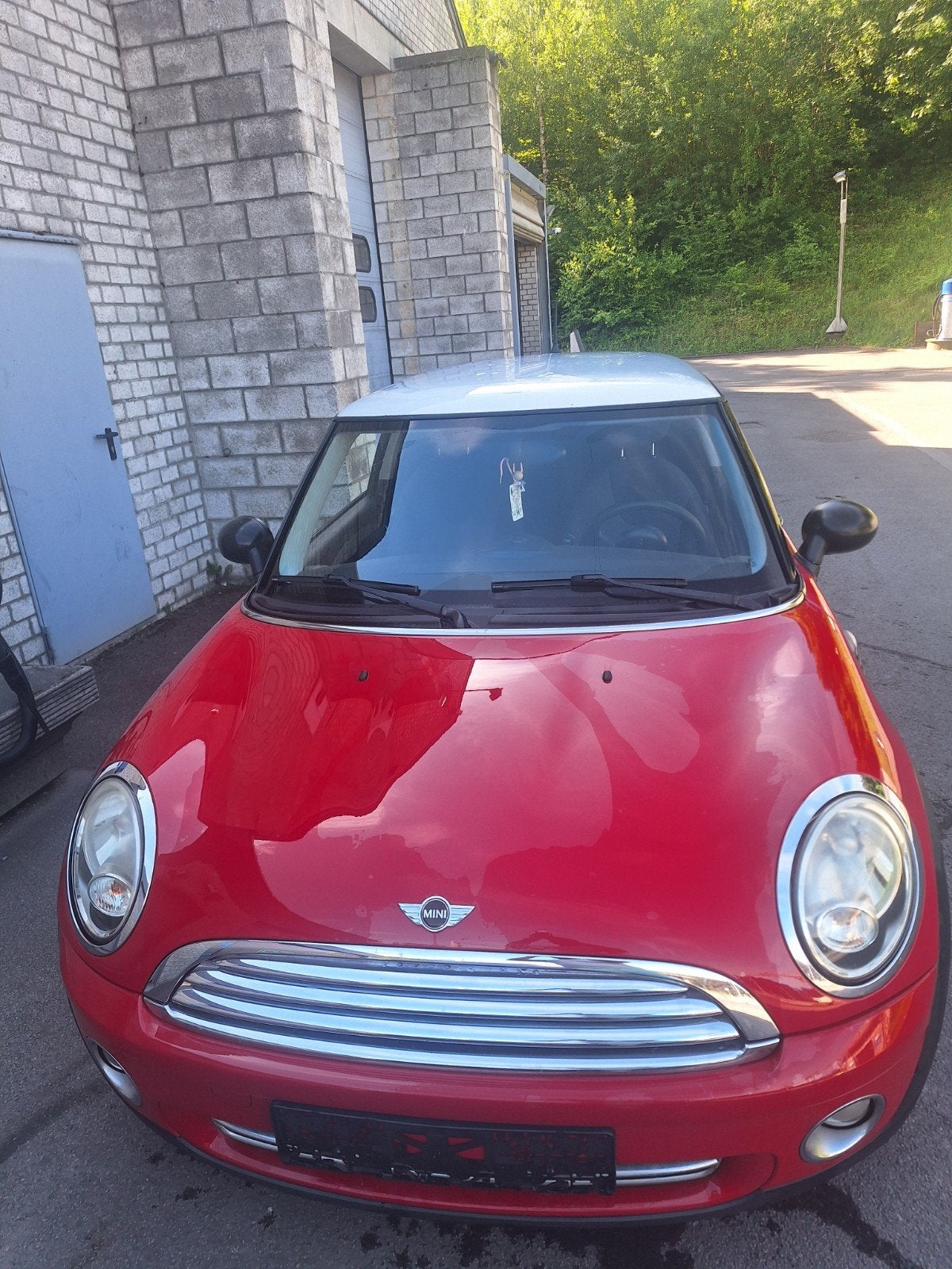 Mini one 2010 1.4i euro4 149.000km, Autos, Mini, Rouge, Achat, Boîte manuelle, Entretenue par le concessionnaire