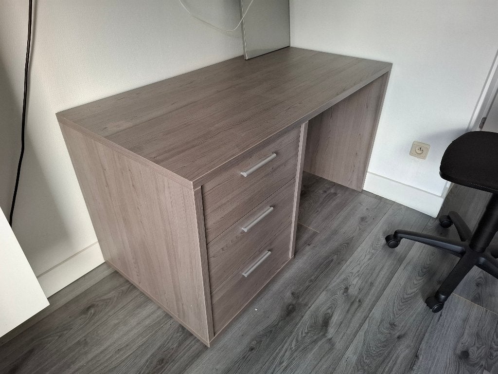 Volledige kinderkamer te koop in moderne grijze houtlook, Ophalen, Gebruikt, Jongetje of Meisje