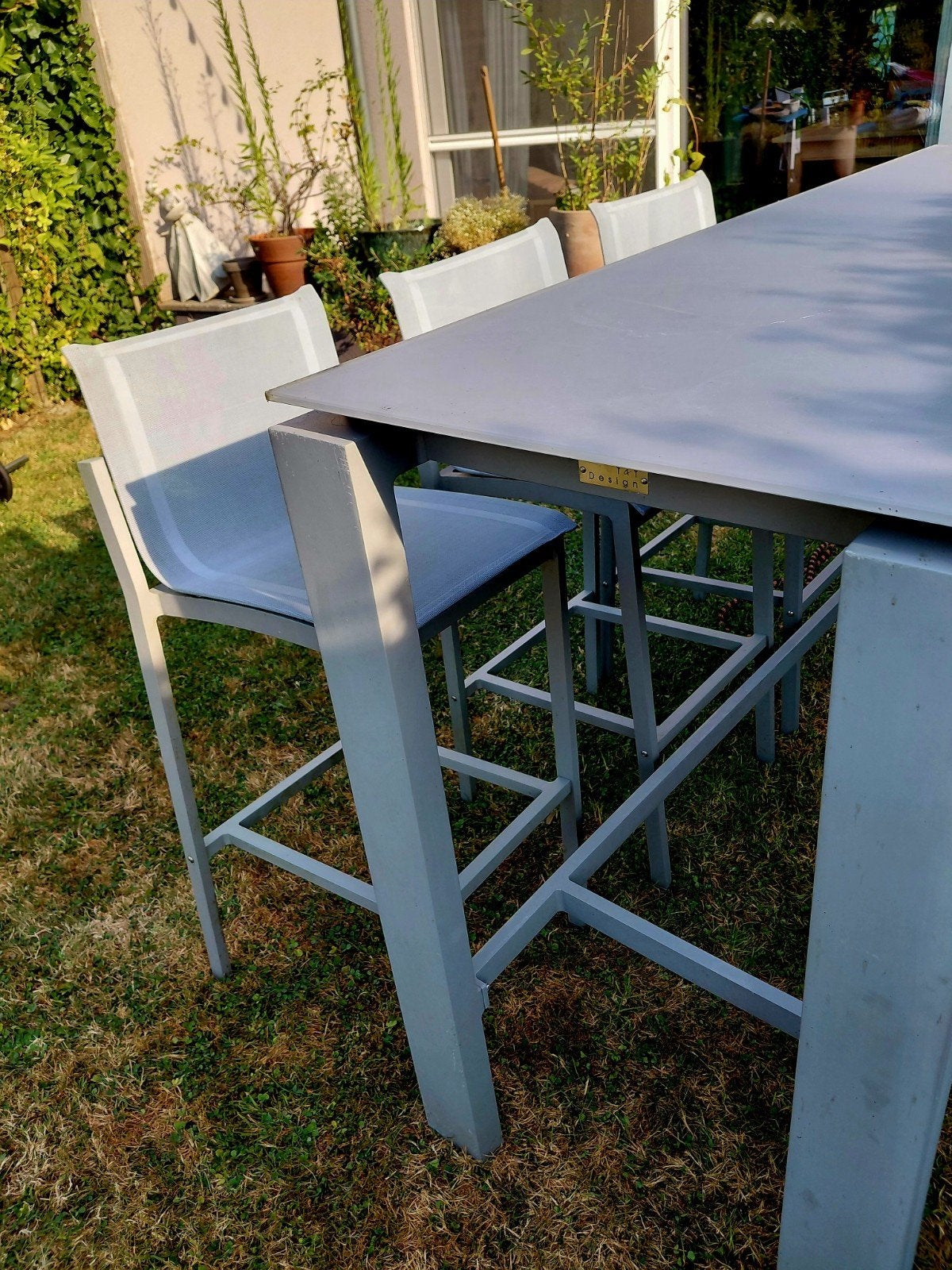 Table de bar avec trois chaises de T&T design, Enlèvement, Aluminium