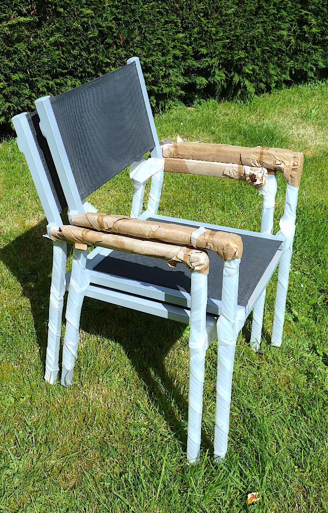 Een paar grijze tuinstoelen, stapelbaar, Tuin en Terras, Tuinstoelen, Ophalen, Zo goed als nieuw, Metaal, Stapelbaar