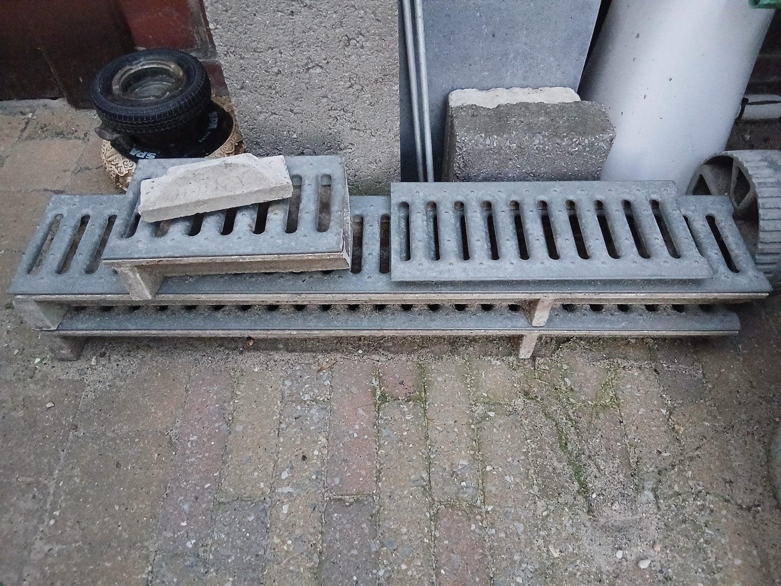 Afvoerroosters veranda, Doe-het-zelf en Bouw, Ophalen, Afvoer