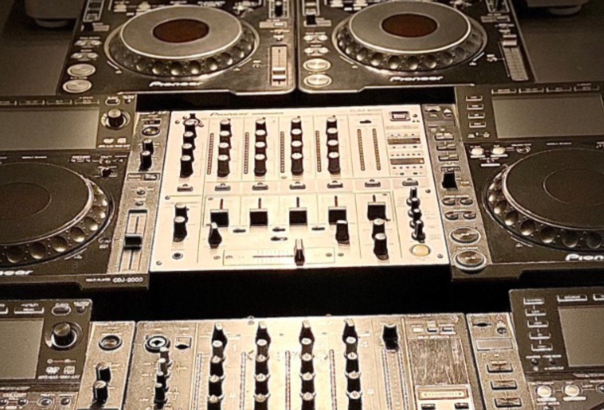 DJM 600, Musique & Instruments, Enlèvement, Comme neuf