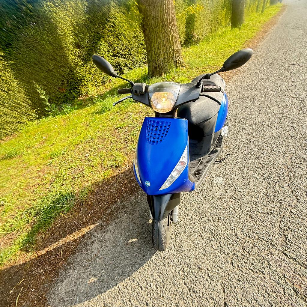 piaggio zip , A klasse , originele staat ,, Fietsen en Brommers, Piaggio, Gebruikt, Ophalen of Verzenden, Benzine