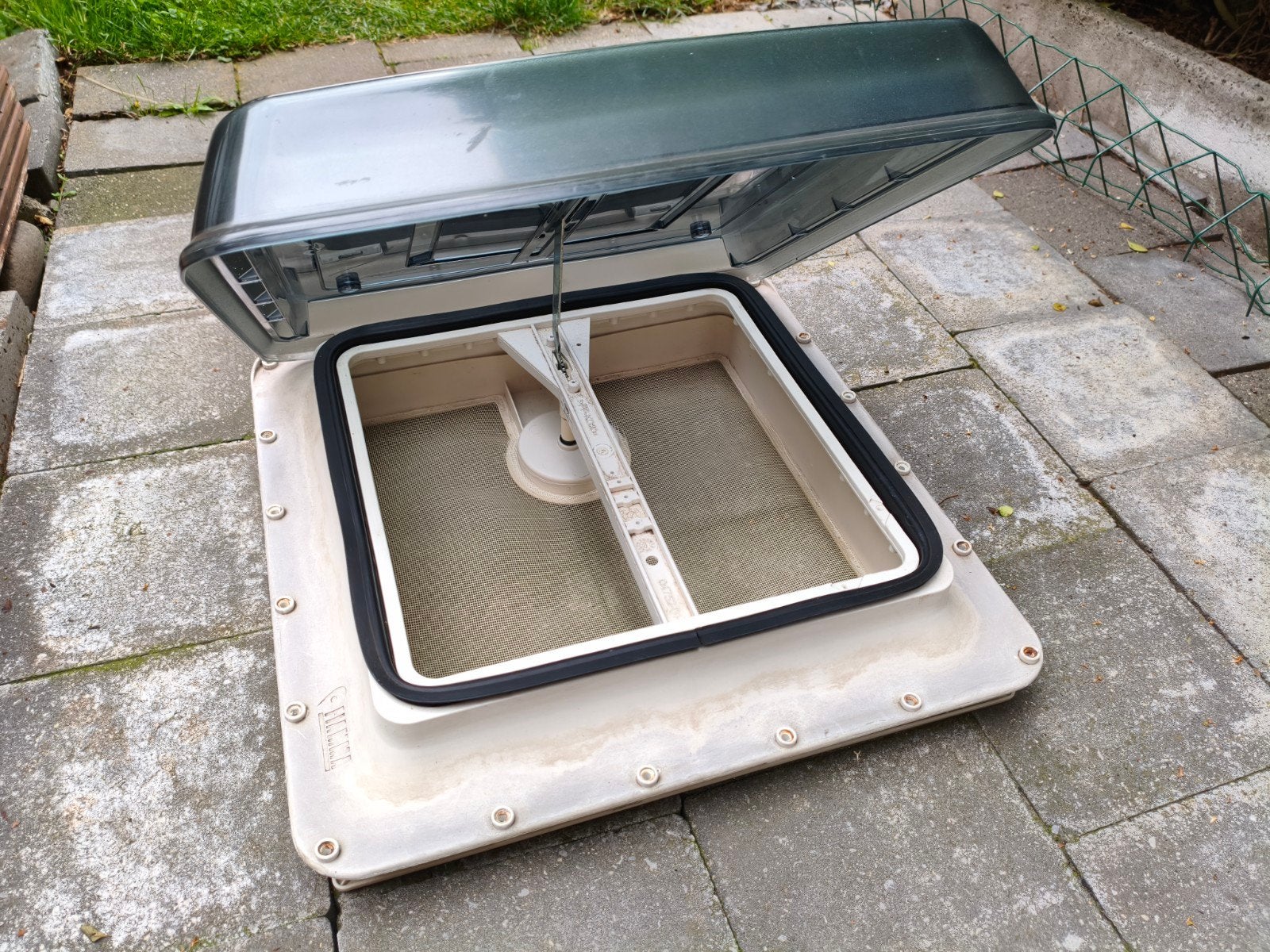 Dakraam voor camper / caravan, Ophalen