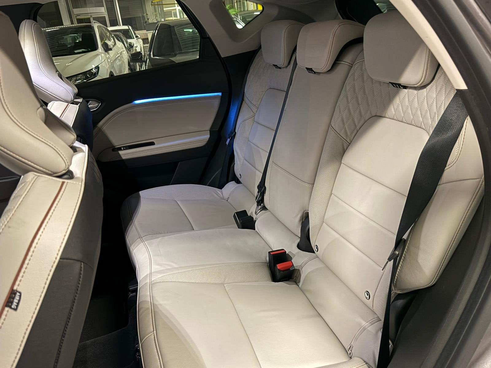 Renault Captur II INITALE PARIS Bose 1.3i Essence 103kW Euro, Autos, Renault, Climatisation automatique, Achat, Euro 6, 5 places