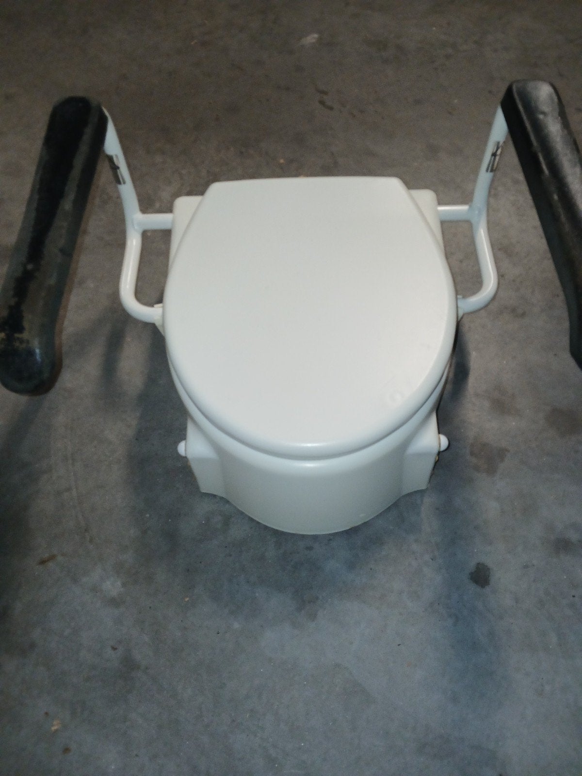 Toiletverhoger. Gebruikte staat. Af te halen in Rumbeke na a, Ophalen