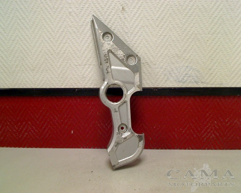 CADRE DE COUVERTURE GAUCHE Yamaha, Motos, Dhr. S. di Majo, Utilisé, Info@cama-motorparts.nl, P.J. Troelstraweg 8 8
3144 CX  MAASSLUIS, NL