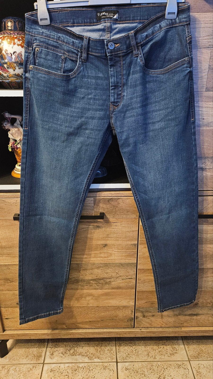 Jeansbroek + 6 t shirts, Kleding | Heren, Spijkerbroeken en Jeans, Ophalen
