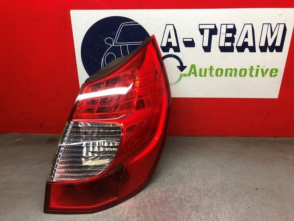 FEU ARRIÈRE DROIT Grand Scénic II (JM) (|8200474327|), Utilisé, Renault