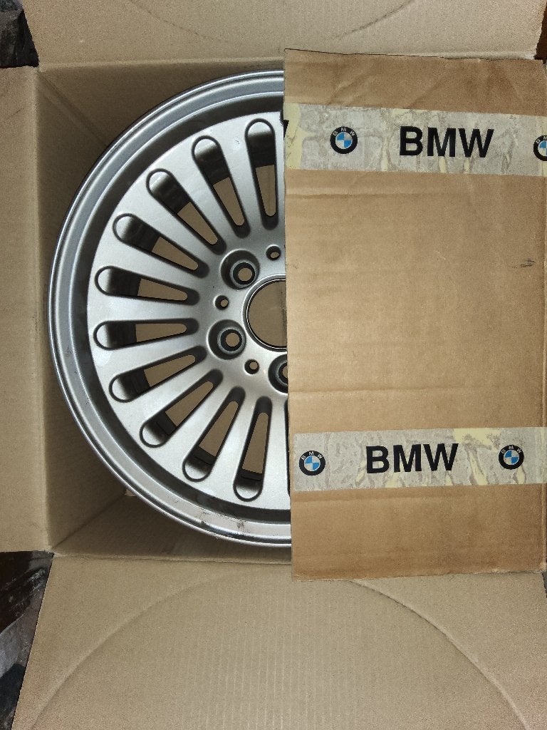 Originele BMW Style 33 OEM alu velg 16” E39 – 7Jx16H2 IS20, Ophalen, Gebruikt, Velg(en), 16 inch
